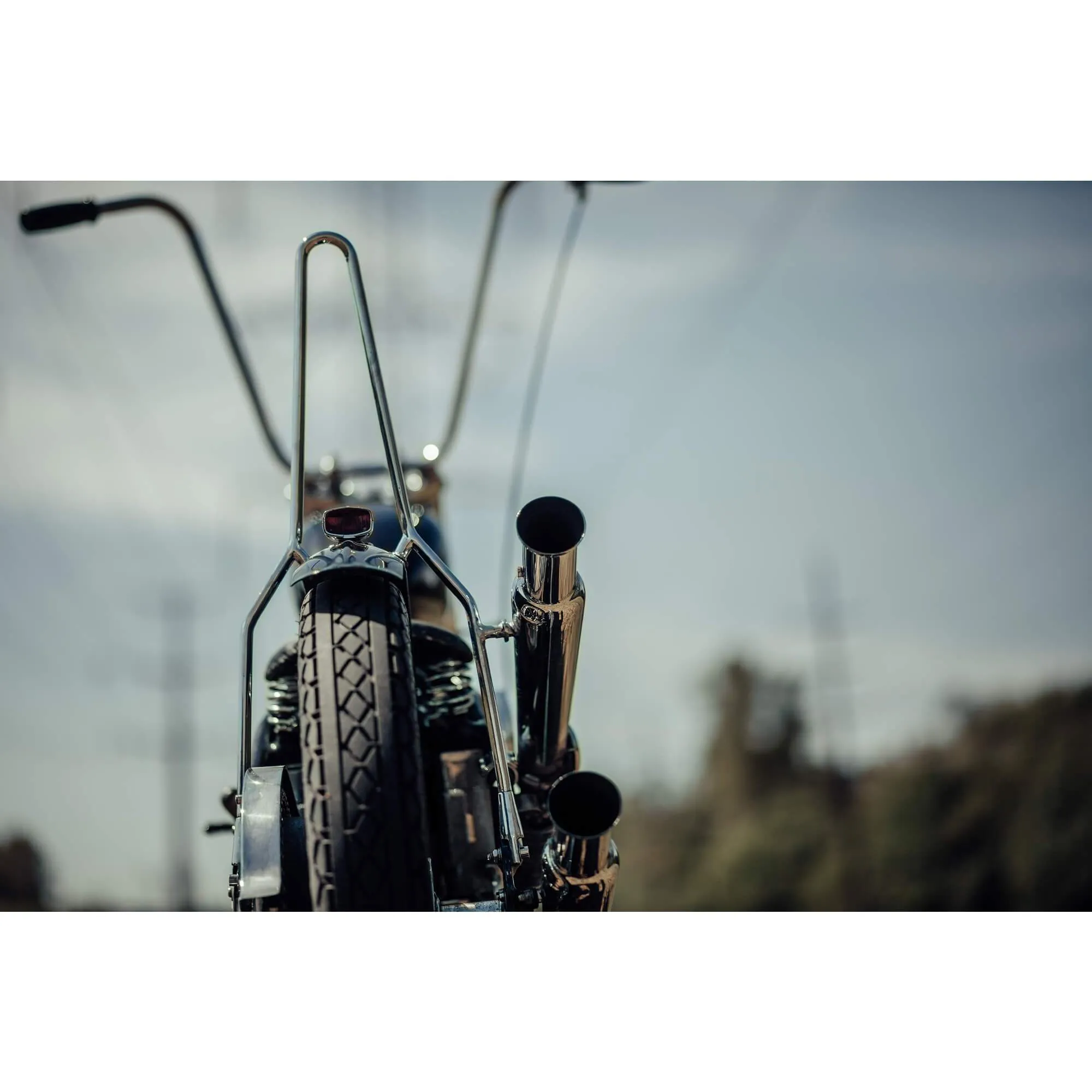 Classic Cycle Diamond Tread Motorcycle Tire 4.50-18