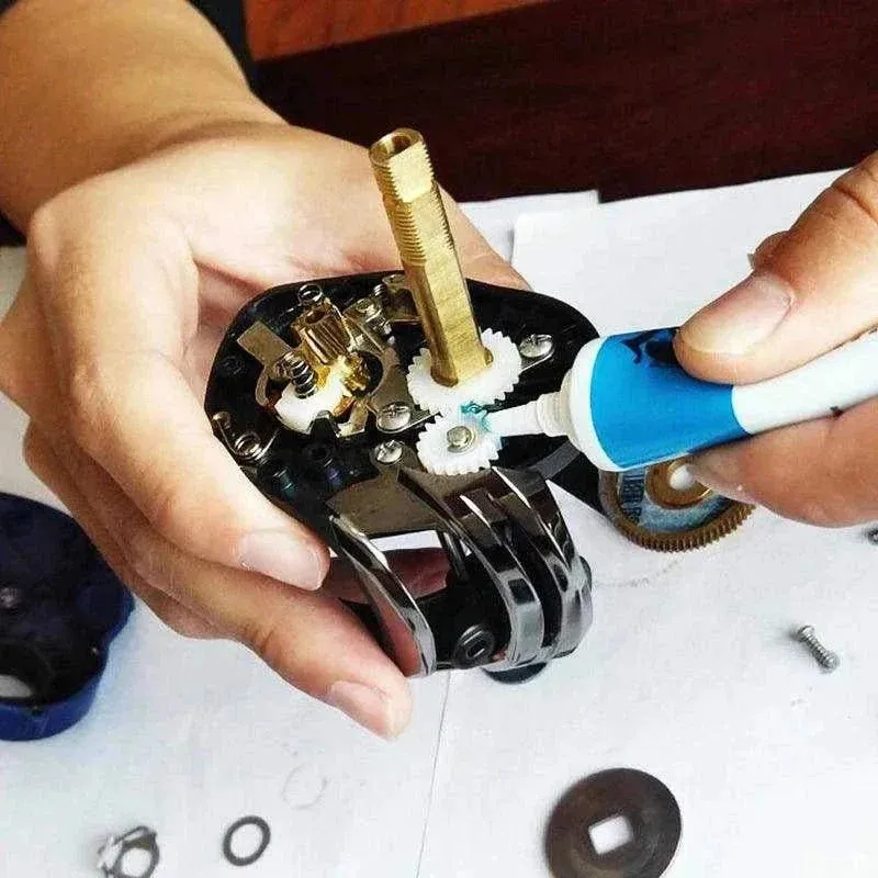 Premium Reel Care Kit for Smooth Casts (Oil   Grease)